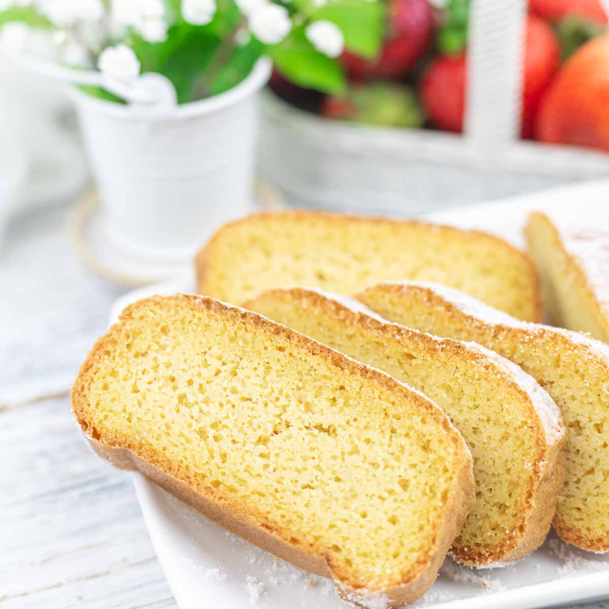 La Migliore Torta al Limone Keto con Farina di Mandorle