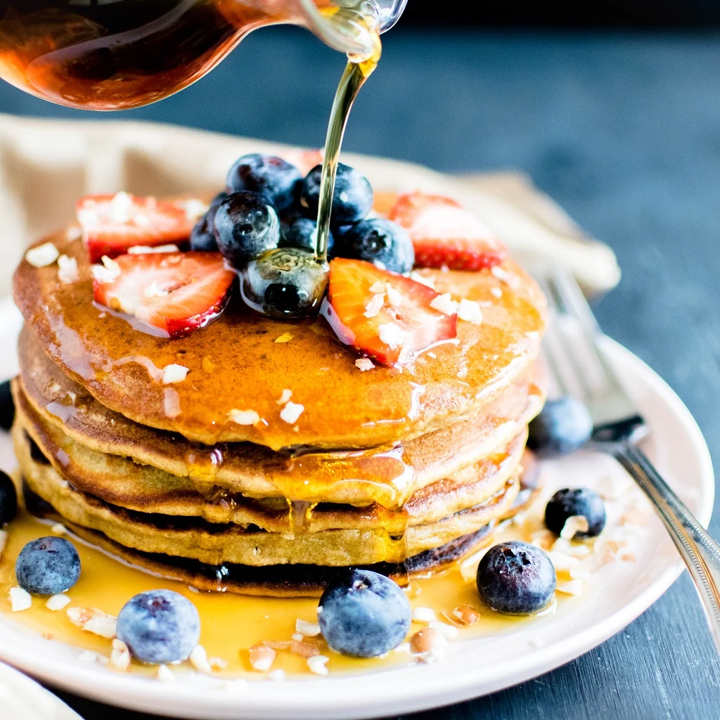 Pancake Vegani Proteici alla Farina di Ceci