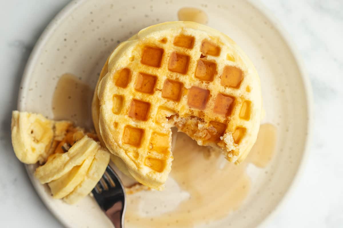 Waffle Proteici Facili (Croccanti e Ricchi di Proteine)