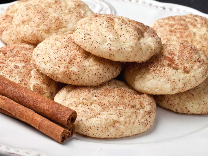 Deliziosi biscotti alla cannella senza zucchero, grassi e carboidrati (ricetta Keto)