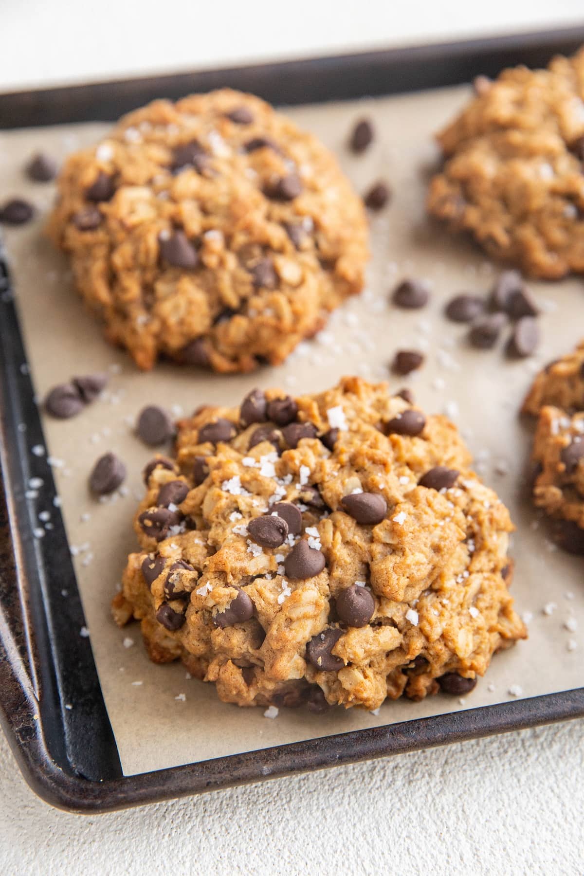 Biscotti con Burro d'Arachidi, Fiocchi d'Avena e Gocce di Cioccolato