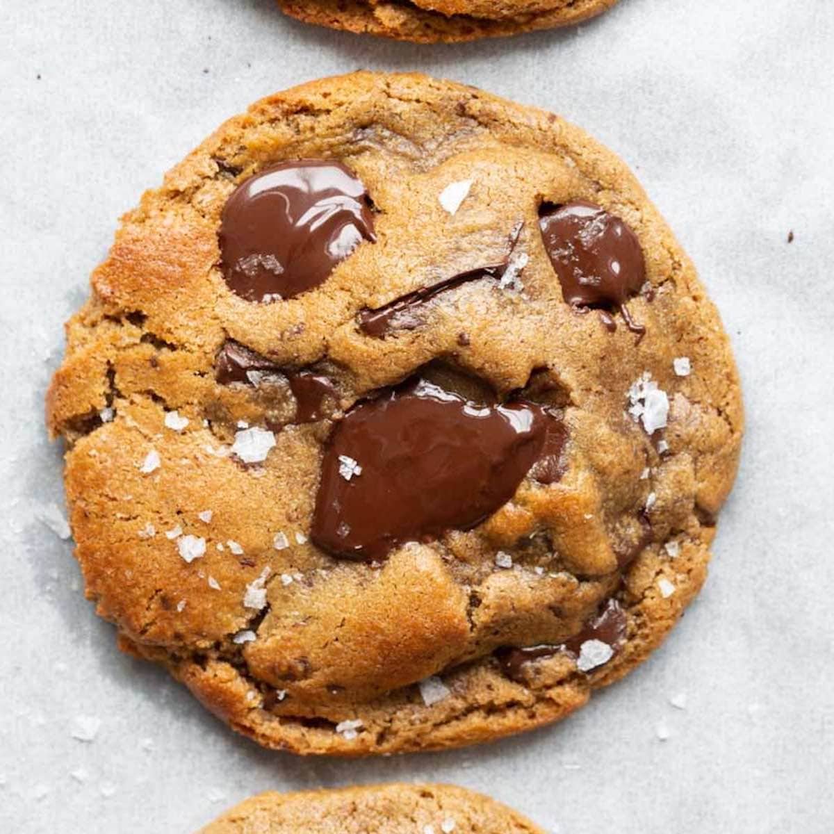 Biscotti Keto con Gocce di Cioccolato