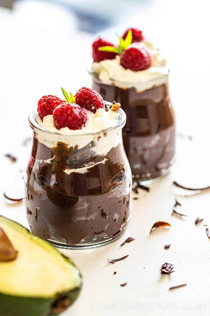 Mousse al cioccolato e avocado - Dolce Keto in 5 minuti