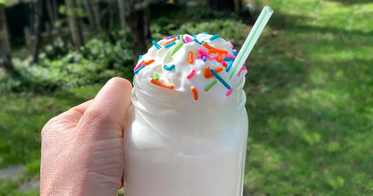 Frullato Proteico Keto Torta di Compleanno